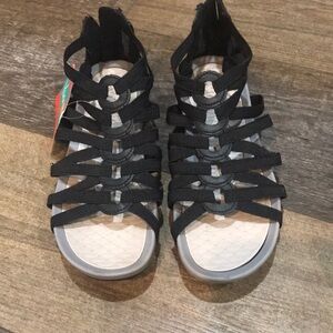 Yuu Phoria Women's Tildy Strappy Sandals Black zip Size 5 M. New